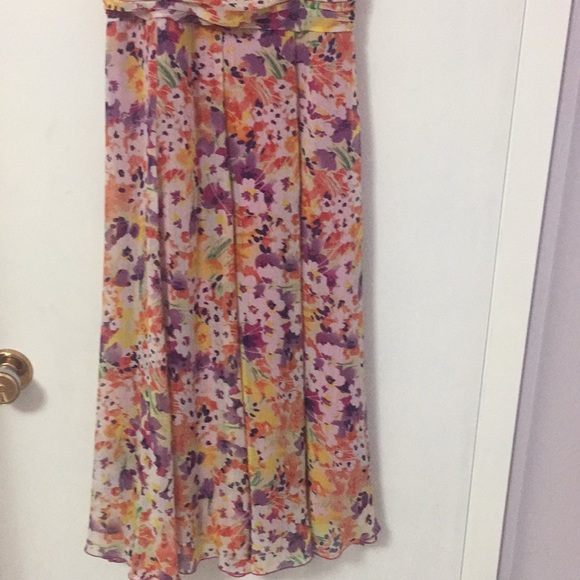 Melanie Lynn Floral Print Dress(Flowy) - Picture 6 of 9